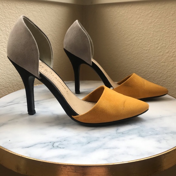 Chinese Laundry Heels - Picture 2 of 4